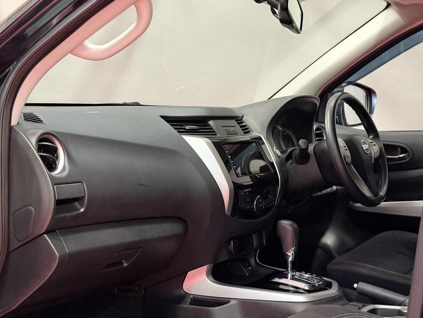 2018 NISSAN NAVARA 2.5 V AUTO รถมือเดียวออกป้ายแดง รถวิ่งน้อย เข้าศูนย์ตามระยะ รถไม่เคยมีอุบัติเหตุครับ 11