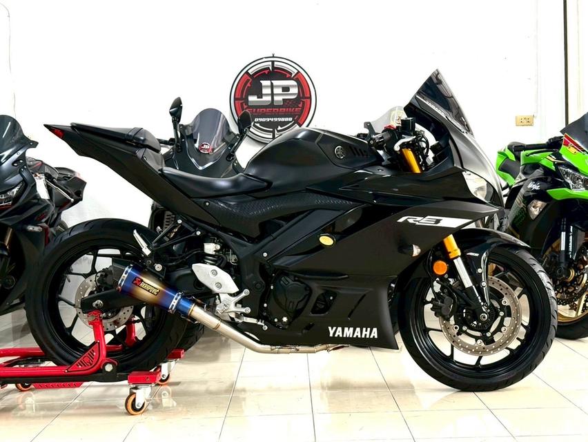 Yamaha R3