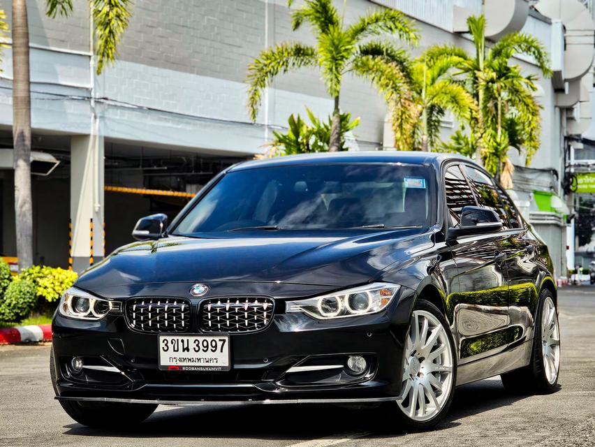 BMW 320D SPORT 2