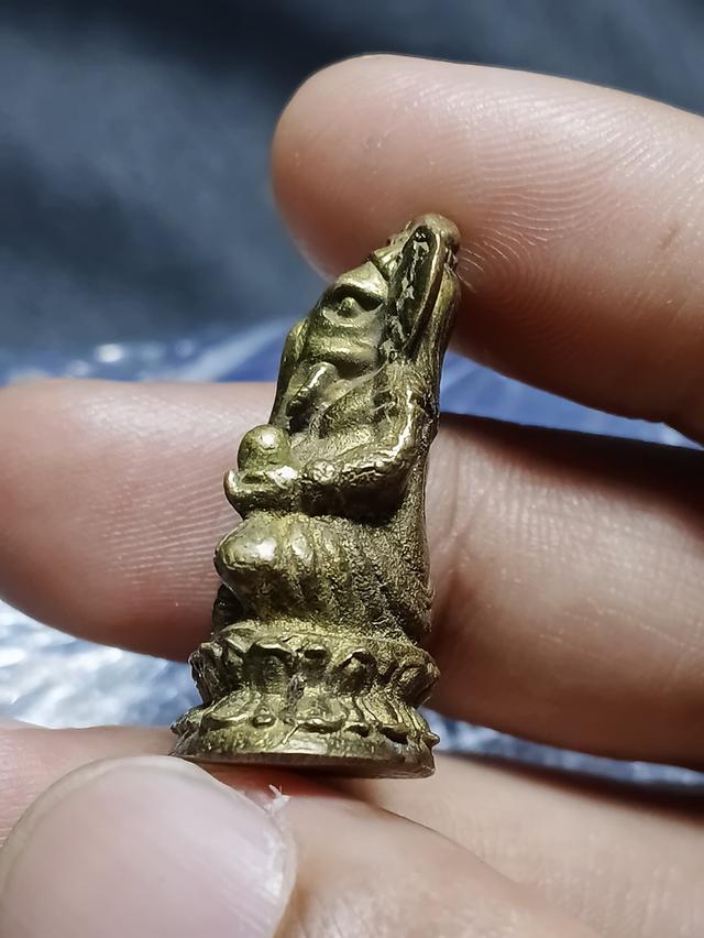 พิฆเนศ หล่อ ไม่ทราบที่ 3