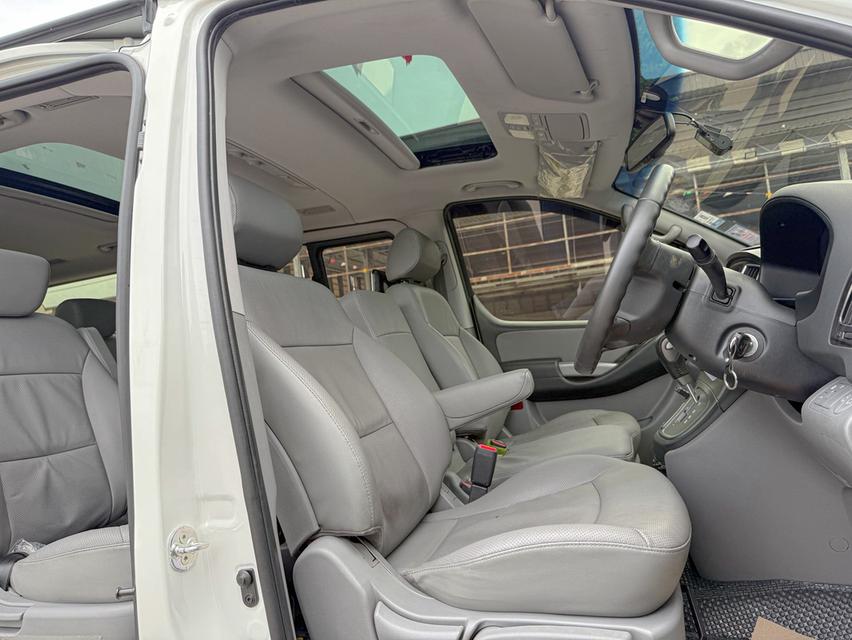 ขาย Hyundai H1 2.5Vip ปี19 12