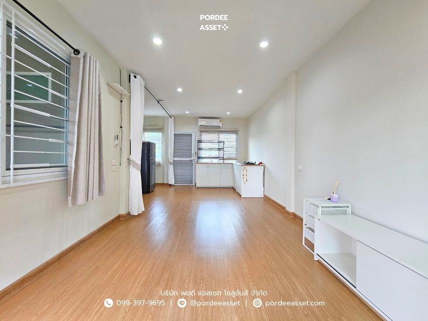 ขาย!! ทาวน์โฮม บีทีเอ็น เรสซิเดนซ์ (หลังบ้านไม่ติดหลังอื่น ขนาด 20 ตร.ว.) ซอยจันทร์ทองเอี่ยม บางบัวทอง นนทบุรี ใกล้เซ็นทรัลเวสต์เกต : BTN Residence 2