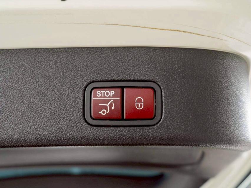 Mercedes-Benz GLS 350D 4MATIC ปี 2016 18