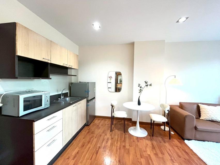 คอนโดที่เข้าใจไลฟ์สไตล์คนยุคนี้ 🖤 ขายคอนโดเด่น 1 ห้องนอน 1 ห้องน้ำ เพียง 2.19 ล้านบาท 5