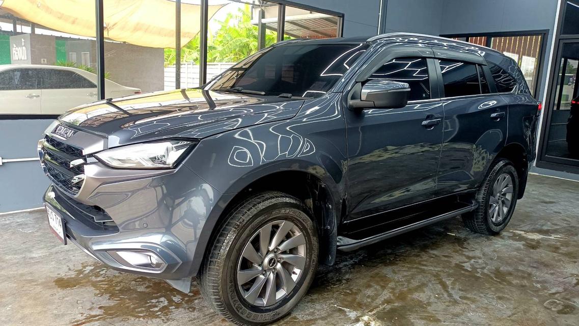 Isuzu MU-X 1.9DVD ปี23