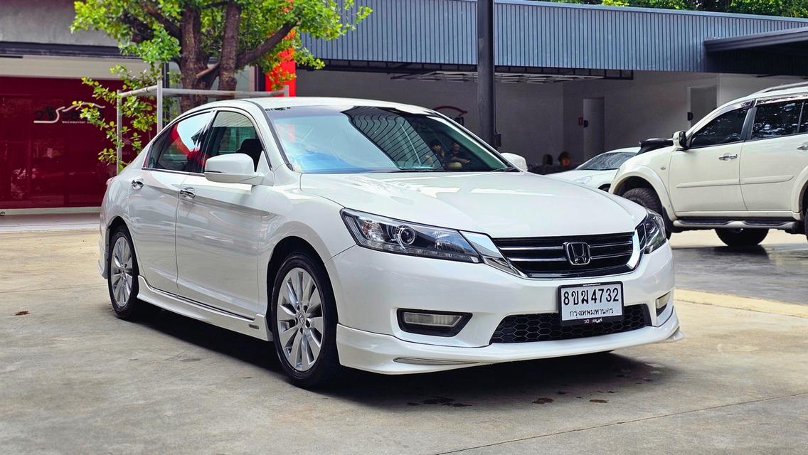 Honda Accord 2.0 EL Sedan āļāļĩ 2014āļĄāļ·āļāļŠāļāļ