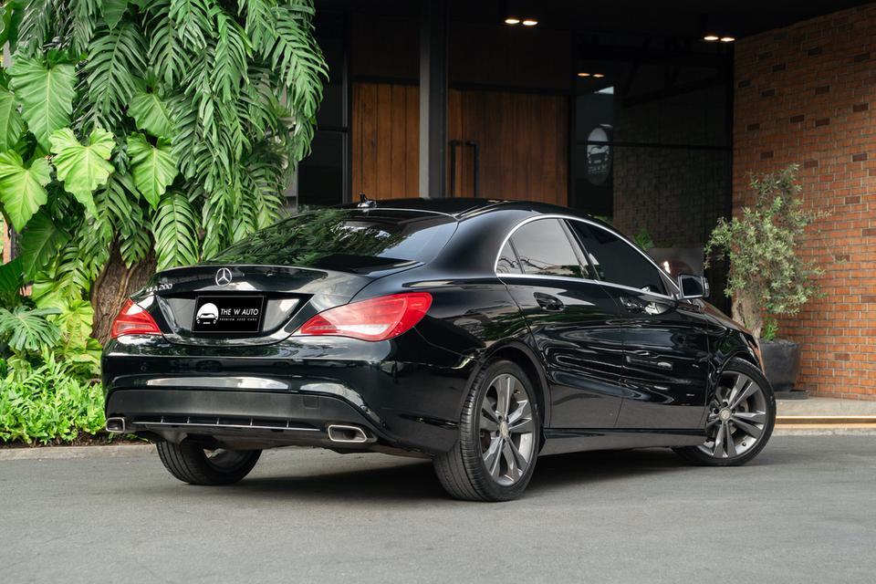 “Mercedes-Benz CLA200 Urban“ ปี 2016