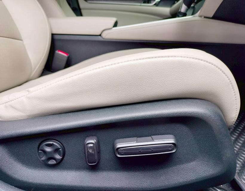 HONDA ACCORD 1.5 TURBO EL ปี 2019 12