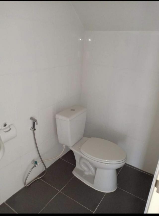 อาคารพาณิชย์ 3 ชั้นติดถนนใหญ่ 14