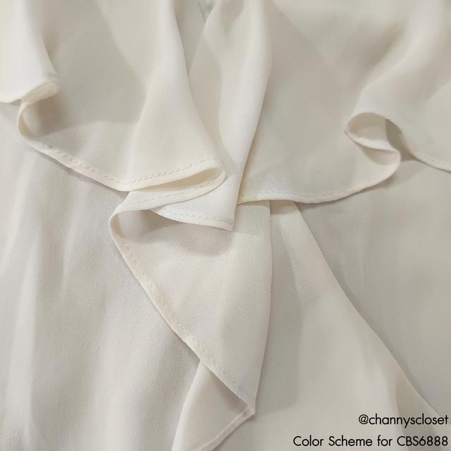 USED Zara - Sheer Cream Ruffle Top | เสื้อแขนยาวสีครีม เสื้อซีทรู คอวี ระบาย ทรงใหญ่ ทำงาน สีพื้น สายฝอ แท้ มือสอง 6