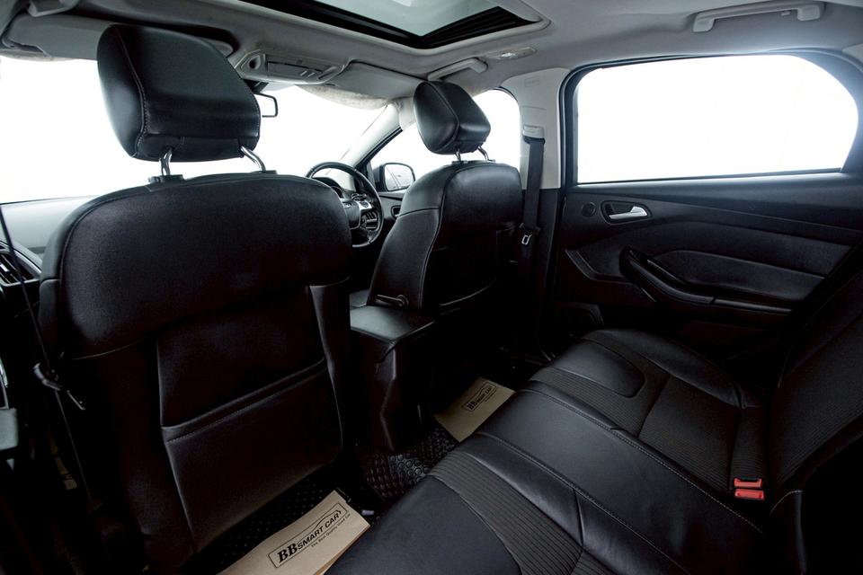 FORD FOCUS 2.0 S 5DR 2013 10