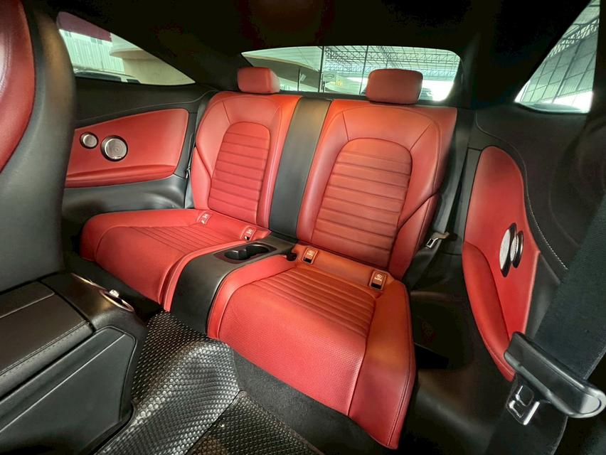 ปี 2023 BENZ C-CLASS, C200 COUPE AMG DYNAMIC มือเดียวป้ายแด รูปที่ 12