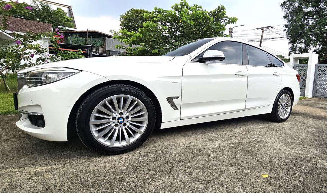 BMW 320d GT LUXURY