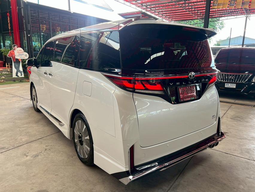 Toyota Vellfire 2.5 HEV E-FOUR VIP Executive Lounge 2024 6