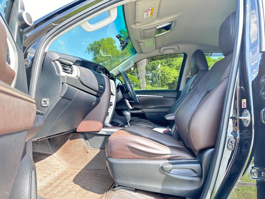 TOYOTA FORTUNER 2015 2.8 V 2WD AT 💓 รถครอบครัวมือเดียว ตัวท็อปทูวิน สภาพป้ายเเดง เดิมๆโรงงาน เครื่องยนต์-ช่วงล่างดี อออฟชั่นครบ พร้อมขับทันที 11