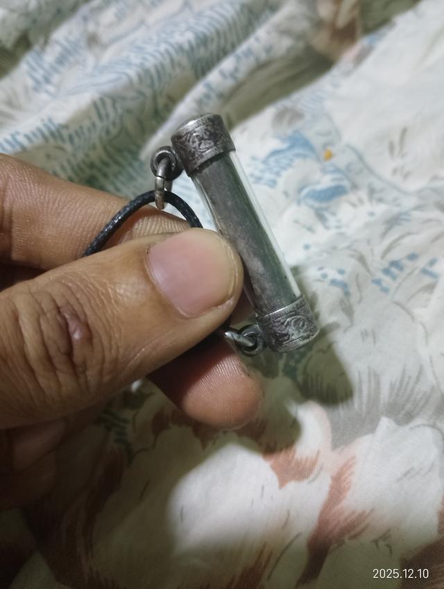 ตะกรุดสาริกาเนื้อเงินหลวงพ่อเดิม 3