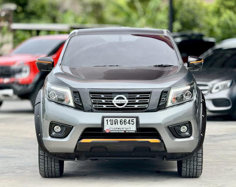 NISSAN NAVARA NP300 2.5 EL DOUBLE CAB CALIBRE BLACK EDITION 2020