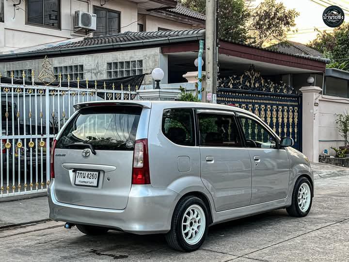 Toyota Avanza ปี 2005 4