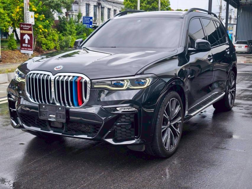 รหัสรถ KPV53 2023 BMW X7 xDrive40d M Sport สีดำ 2