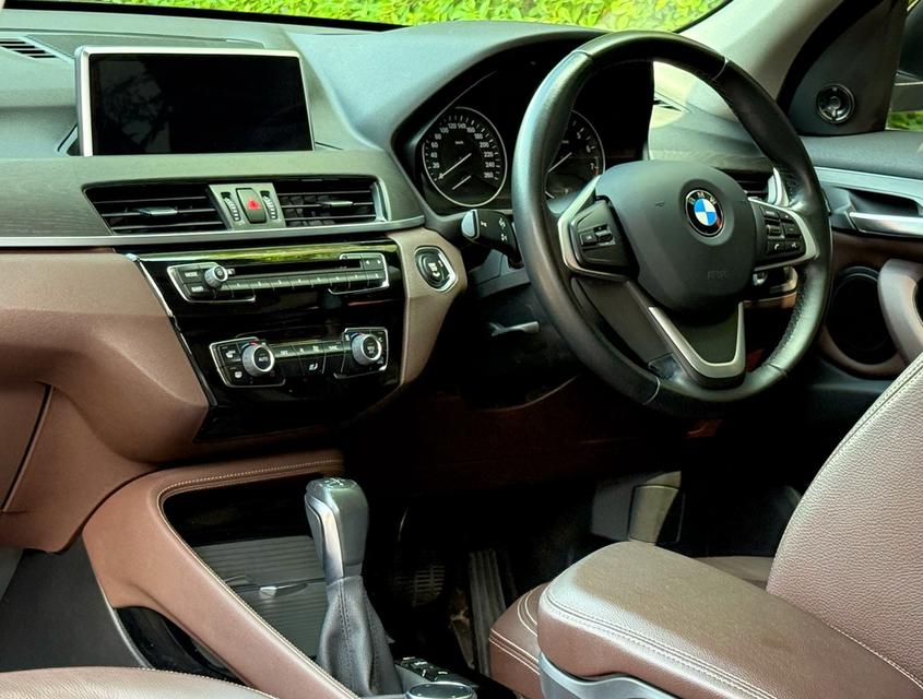 2017 BMW X1 F48 รถออกศูนย์ BMW THAILAND รถสวยสภาพสมบูรณ์พร้อมใช้งาน รถวิ่งน้อย เข้าศูนย์ทุกระยะ รถไม่เคยมีอุบัติเหตุครับ รูปที่ 11