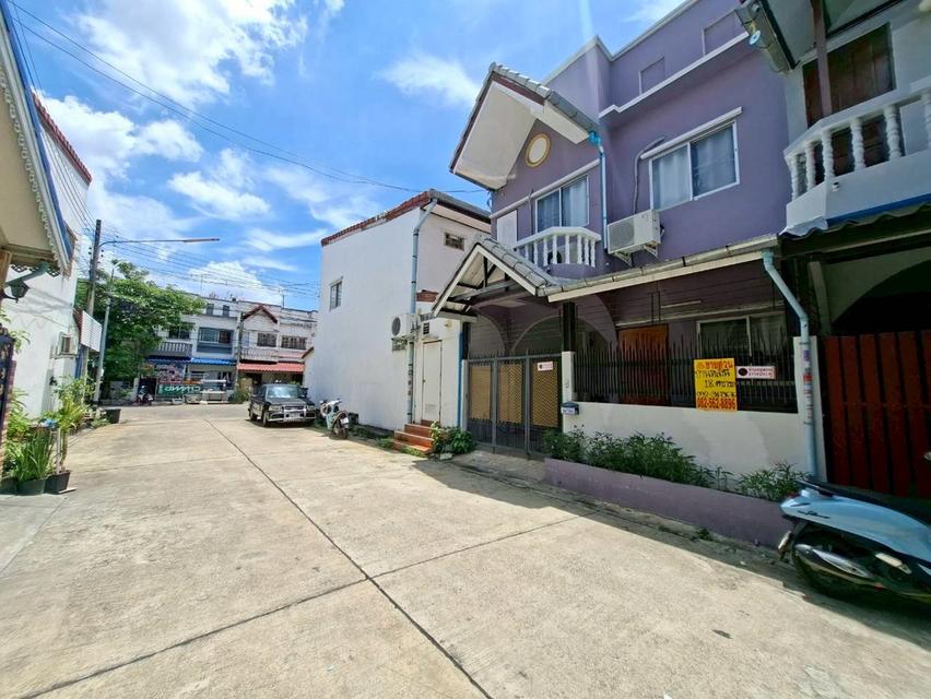 ขายบ้าน 2 ชั้น หมู่บ้านเจริญลาภ5 คลอง8 ธัญบุรี 3
