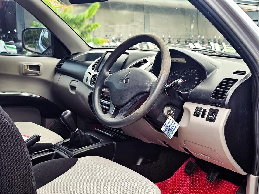 MitsubishiMitsubishi Triton 13