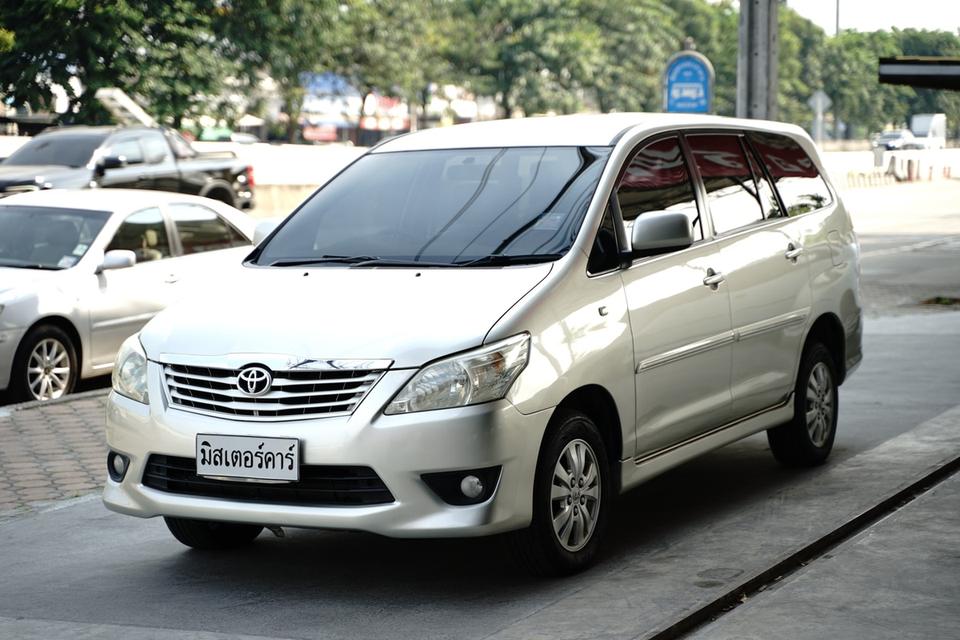 2012 TOYOTA INNOVA 2.0G 2