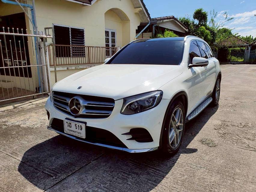 #Mercedes-Benz GLC 250d 2.1 AMG Dynamic ปี 2019 เกียร์ AT สีขาว