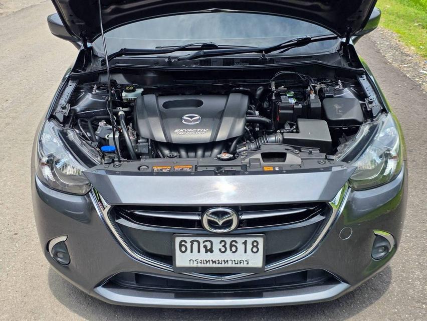 Mazda 2 1.3 High ปี 2017 สีเทาราคา 249,000 บาทฟรีดาวน์ ผ่อน 5,100 บ/ด 6ปี รูปที่ 5