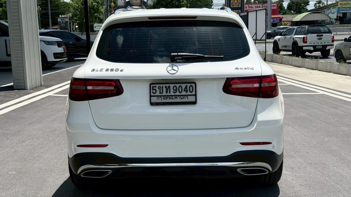 2016 BENZ GLC 250d 4 MATIC AMG DYNAMIC สีขาว เลขไมล์ 93,XXX KM รถสวย เซอร์วิสตามระยะ เปลี่ยนสันยาได้เยอะ รูปย่อยที่ 4