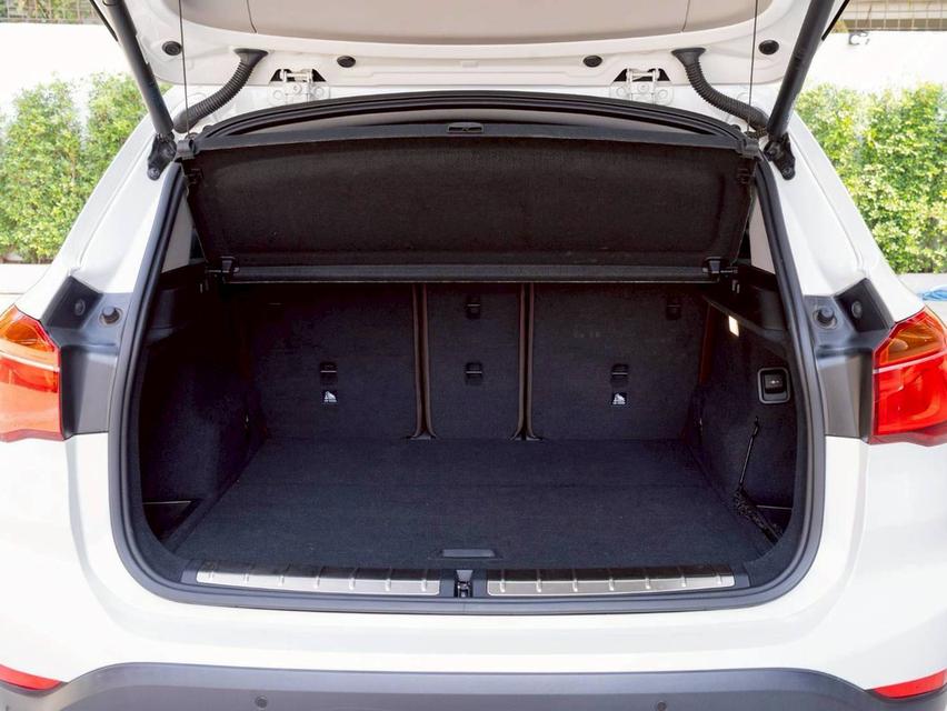 BMW X1 sDrive18d xLine ปีจด 2019 ♨️ ประกันเครื่องเกียร์3ปี30000km.♨️ รูปที่ 5