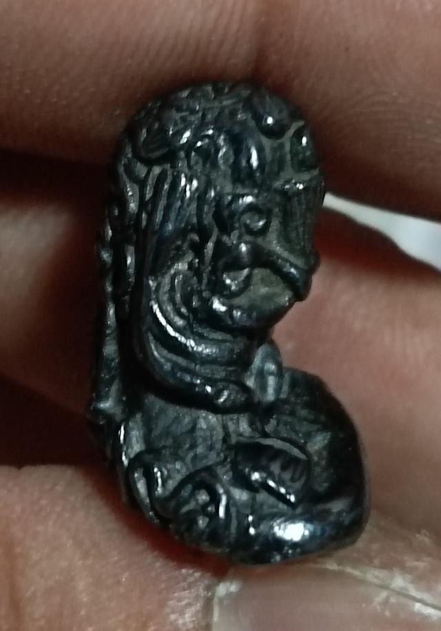 พระปิดตาเงินล้าน หลวงปู่หงษ์ ปี 2546 เนื้อเมฆพัตร วัดเพชรบุรี จ.สุรินทร์ 3