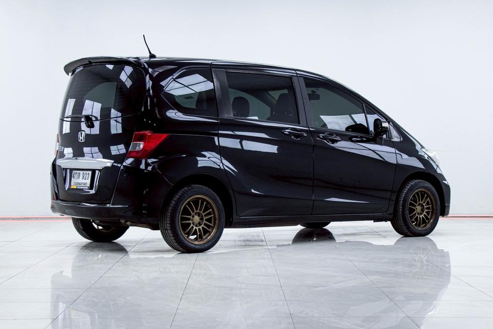 HONDA FREED 1.5 E LPG 2015  3
