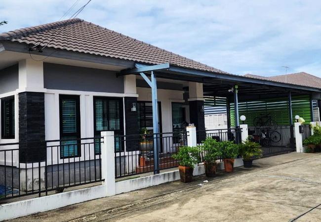ขายบ้านเดี่ยว หมู่บ้านเอพลัส การ์เด้นโฮม เนื้อที่ 54 ตร.ว. 1 ชั้น 3 นอน 2 น้ำ 2