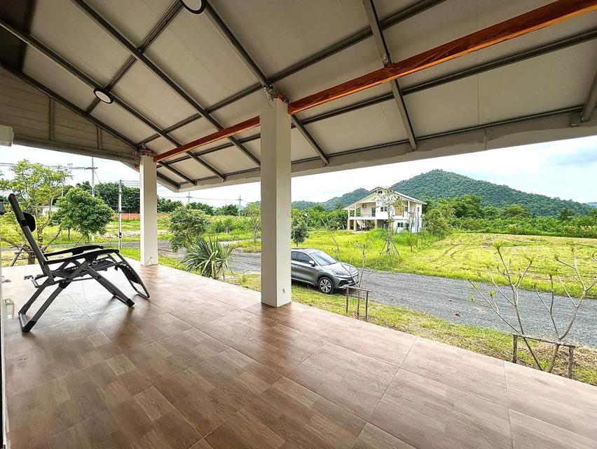 ขายด่วน!! บ้านพักตากอากาศ Modern Minimal ขนาด 198 ตร.ว. แปลงมุม บรรยากาศเงียบสงบ ล้อมรอบด้วยธรรมชาติ ทิวเขา และทุ่งหญ้า ทำเลทอง อ.วังม่วง จ.สระบุรี 4