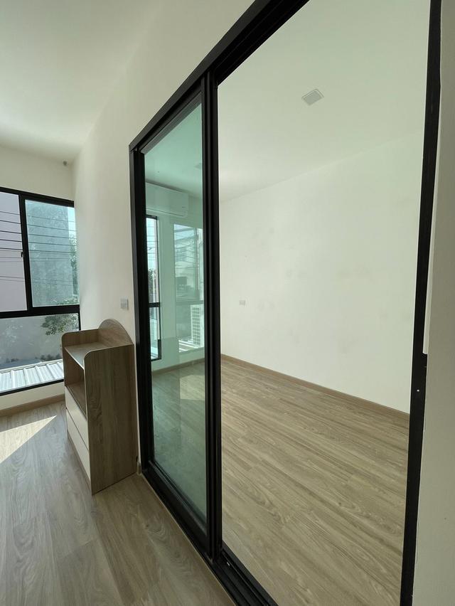 ขาย ให้เช่า ทาวน์โฮม 3 ชั้น patio ศรีนครินทร์-พระราม9 (กรุงเทพกรีฑา)  พร้อมอยู่ 11