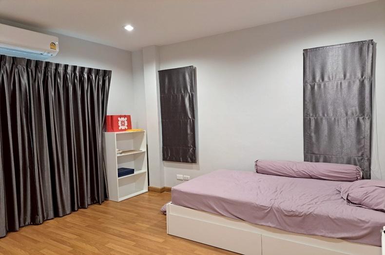 บ้านเดี่ยว เดอะเซนโทร วัชรพล-สุขาภิบาล 5 (The Centro Watcharapol) สุขาภิบาล 5 เนื้อที่ 60 ตร.ว (สุขาภิบาล 5 ซอย 76) ใกล้ไปรษณีย์ไทยสายไหม เขตสายไหม 8