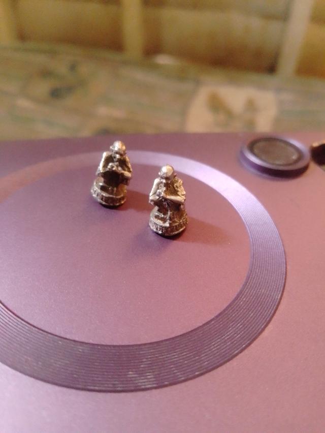 พระหลวงพ่อคณนั่งยองเนื้อเงิน