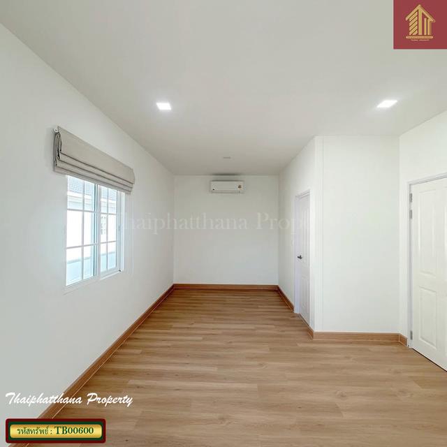 โกลเด้น นีโอ สุขุมวิท-ลาซาล 6