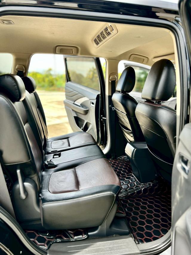 mitsubishi xpander 1.5 TOP 16