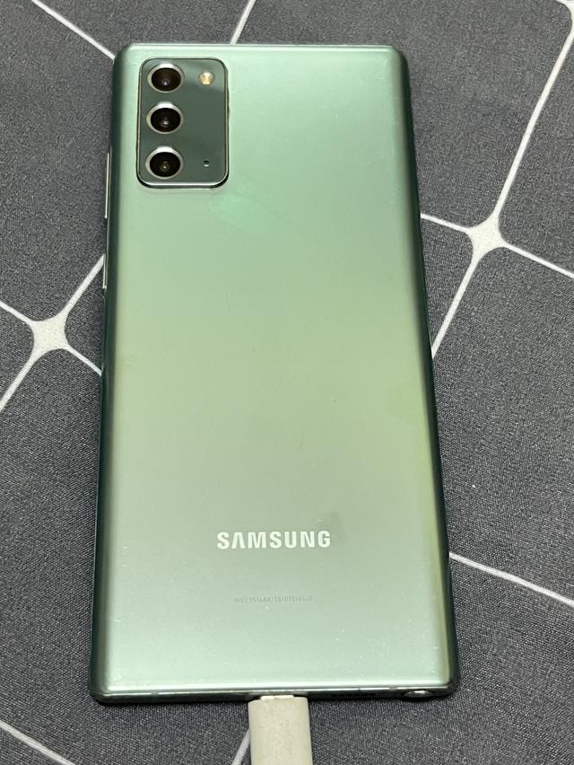 สินค้าSamsung Galaxy Note 20สี Mystic green 5G บอดี้ มีรอยเคสกัดตามภาพ ไม่มีผลกับการใช้งาน ปากกา ทัชสกรีน เขียนได้ปกติvฟังก์ชันอื่นๆใช้งานได้ปกติ 6