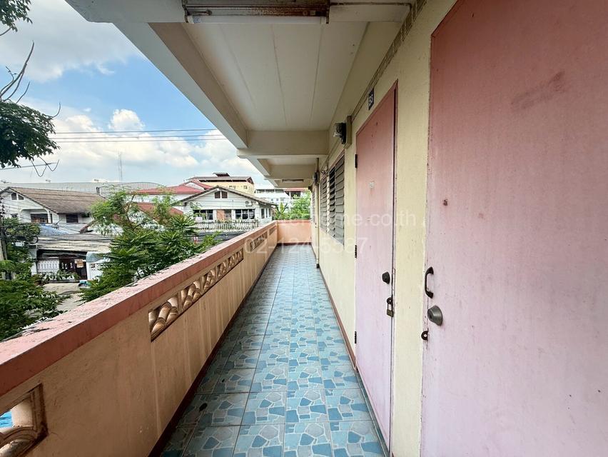 อพาร์ทเม้นท์ 4 ชั้น ซอยรังสิต-นครนายก6 ถนนรังสิต-นครนายก ถนนพหลโยธิน ตำบลประชาธิปัตย์ อำเภอธัญบุรี จังหวัดปทุมธานี    7