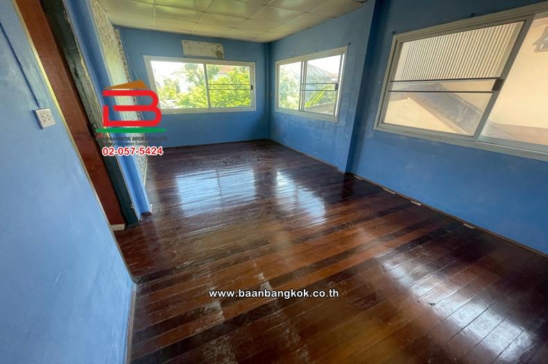 บ้านเดี่ยว 2 ชั้น เนื้อที่ 40.5 ตร.ว. ชุมชนอนันต์สุขสันต์ (ซอยรามอินทรา 5 แยก 77) ถนนเทพรักษ์ แขวงท่าแร้ง เขตบางเขน 16