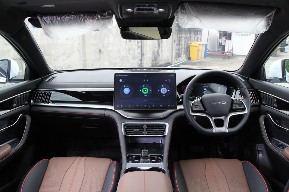 BYD Sealion 6 DM-i Premium ปี 2025 สีขาว  เลขไมล์ 3,600 km. 15