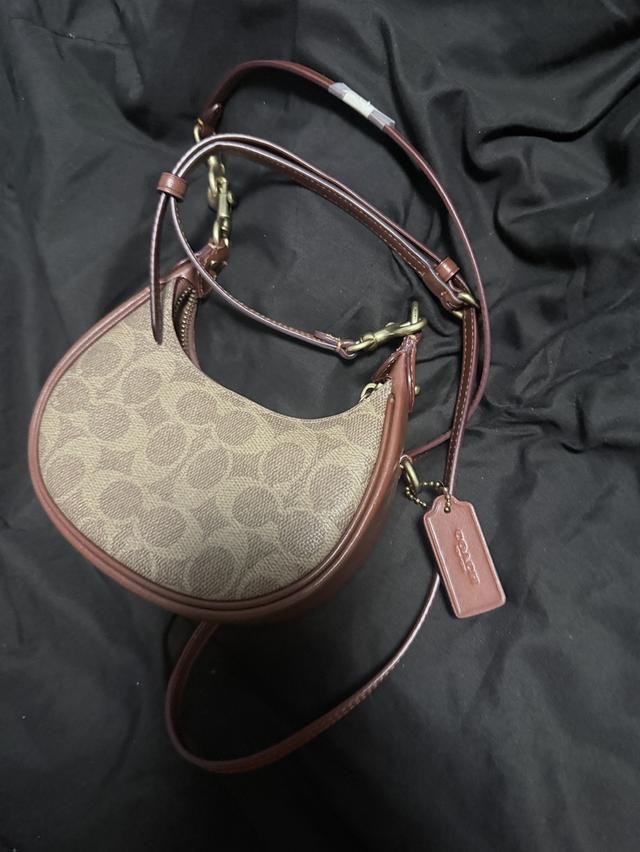 กระเป๋า coach jonie bag in signature canvas รูปที่ 2