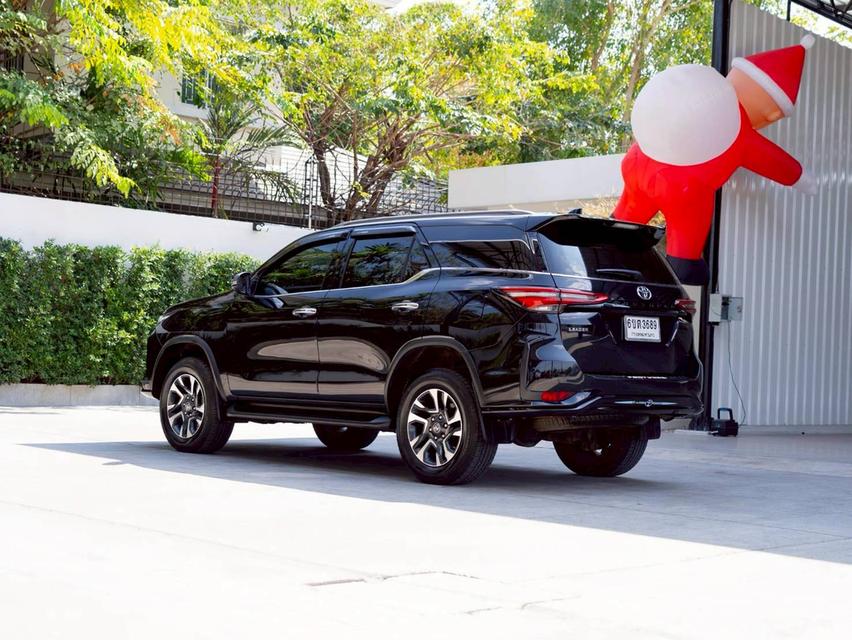 Toyota Fortuner 2.4G Leader ปี 2022 เจ้าของเดียว รถสวย สภาพพร้อมขับ 7