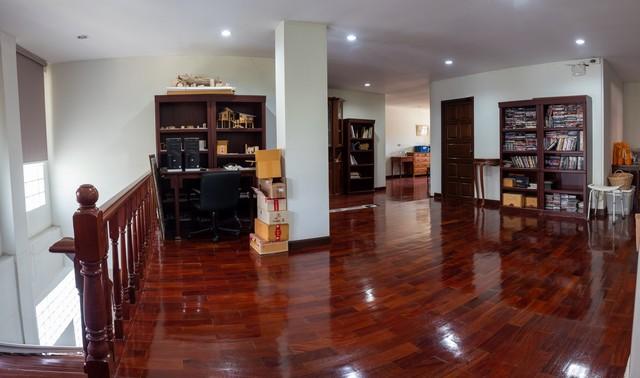 รหัสC7031 ขายบ้านเดี่ยว 2 ชั้น หมู่บ้านนวธานี เสรีไทยซอย59 หันหน้าทิศใต้ ใกล้มอเตอร์เวย์ 4