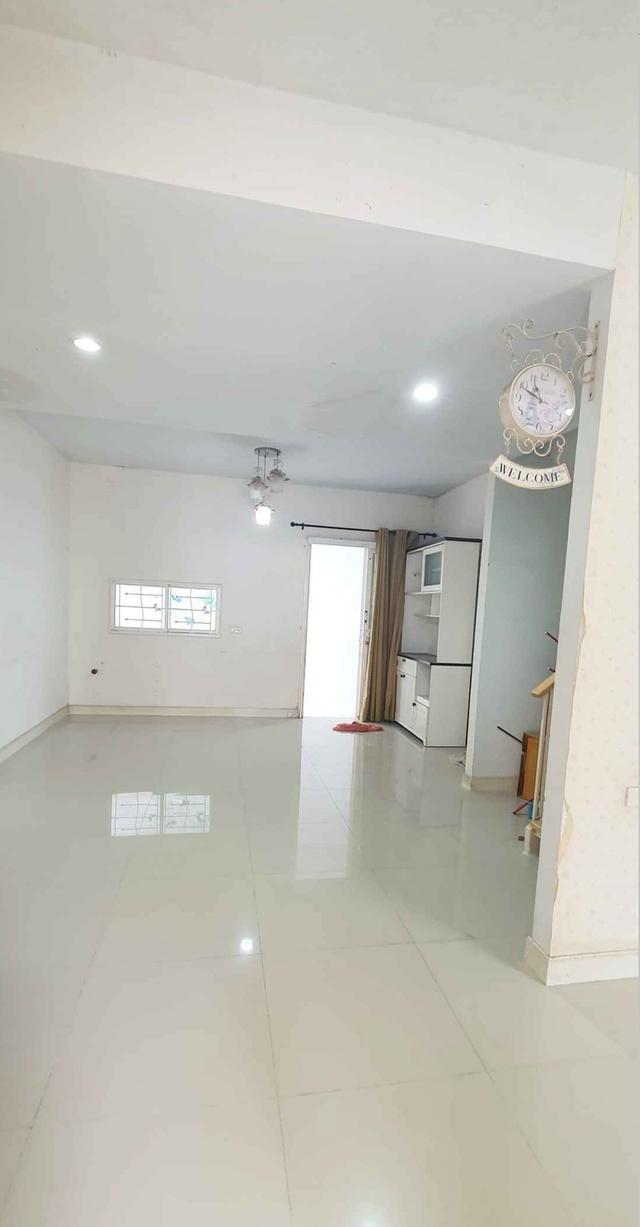 บ้านเดี่ยว หลังเมกาบางนา 8