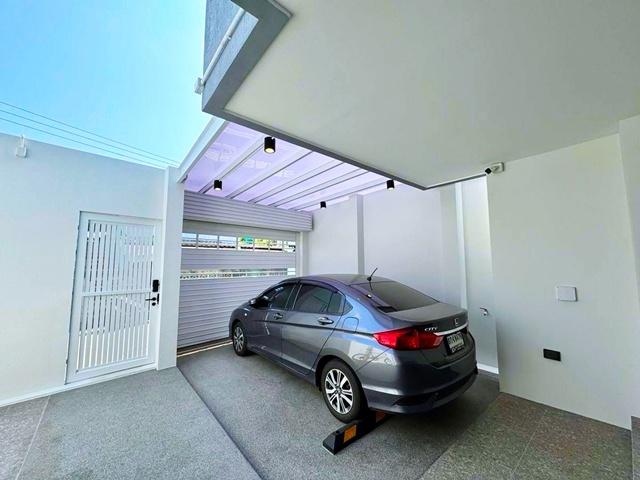 ลาดพร้าว 52-62 MRTโชคชัย4 400 ม.ให้เช่าบ้านเดี่ยว 3.5 ชั้น 400ตร.ม. 100ตร.วา. รร.นานาชาติออร์บ 1.5 กม. พร้อมเฟอร์ฯ เครื่ 2