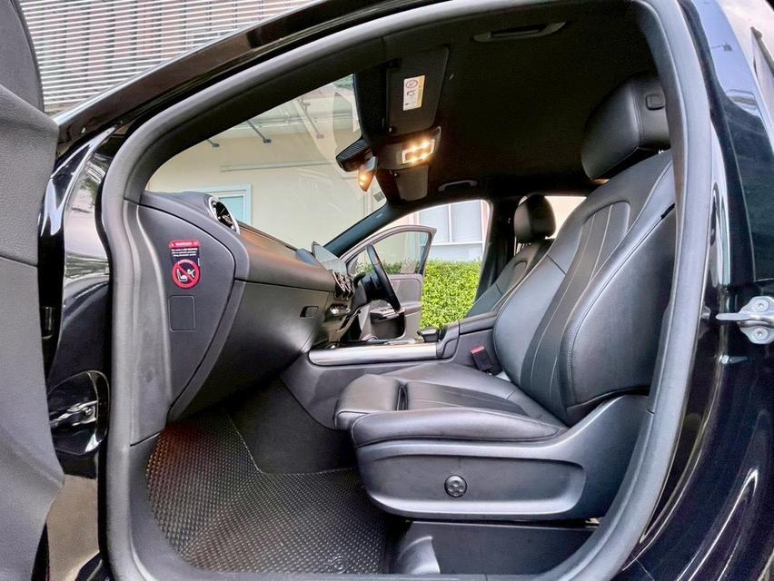 มือเดียว วิ่งน้อย ไมล์ 40,xxx km  Benz GLA 200 Progressive (โฉมใหม่ล่าสุด)  ปี 2021 จด 23 สภาพใหม่มากๆ  13